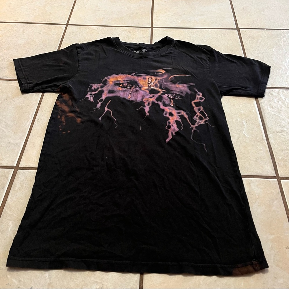 VLONE NEVER BROKE AGAIN VLONE EYES TEE (BLACK) MEDIUM